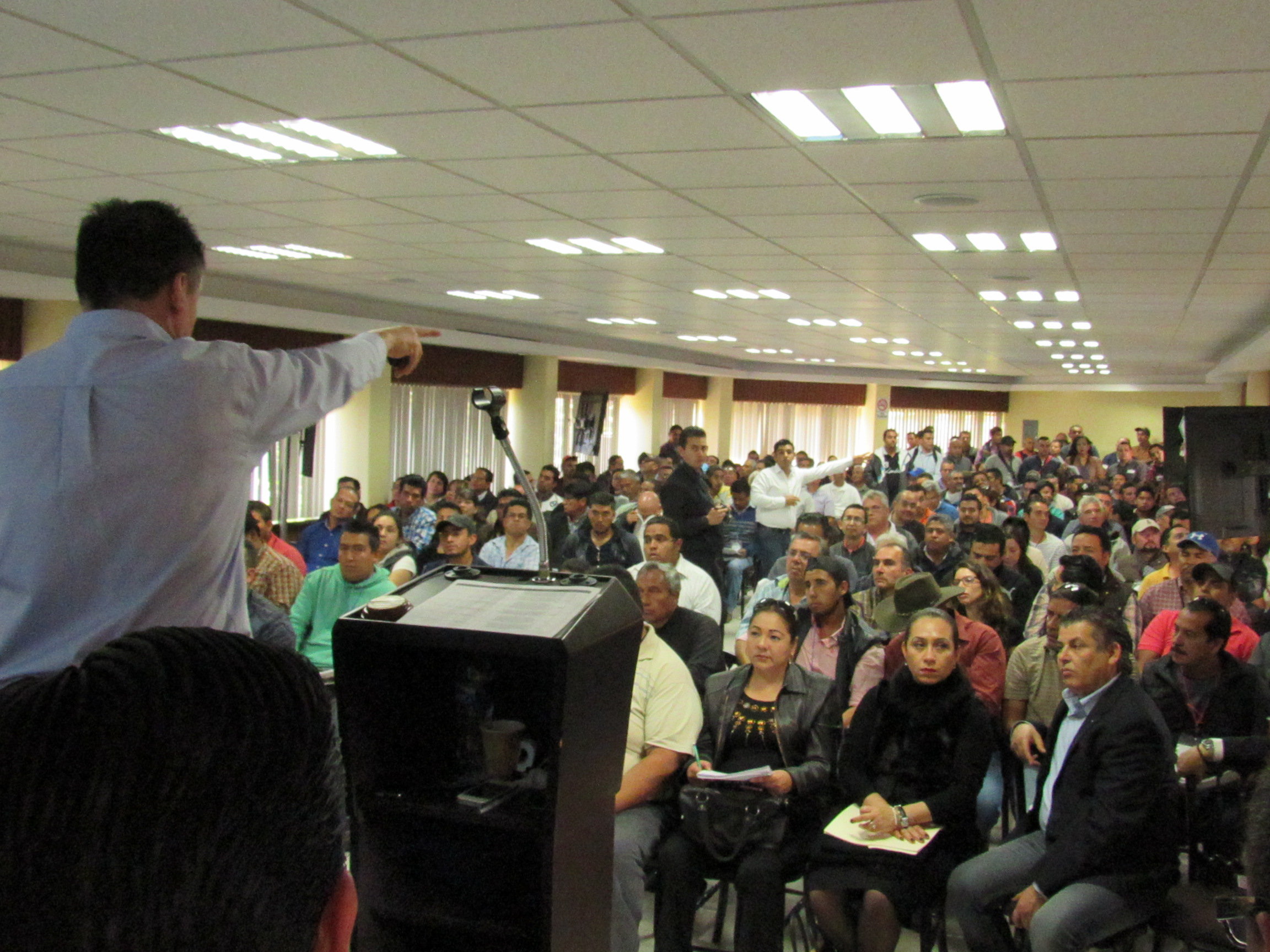 Destaca SFA gran respuesta de las y los michoacanos a subasta de vehículos