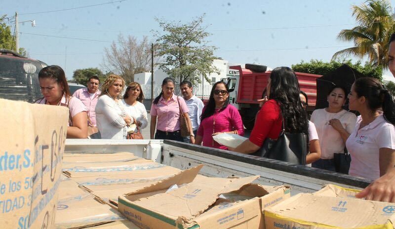 Lizbeth Guízar auxilia a los DIF´s de la región de Apatzingán