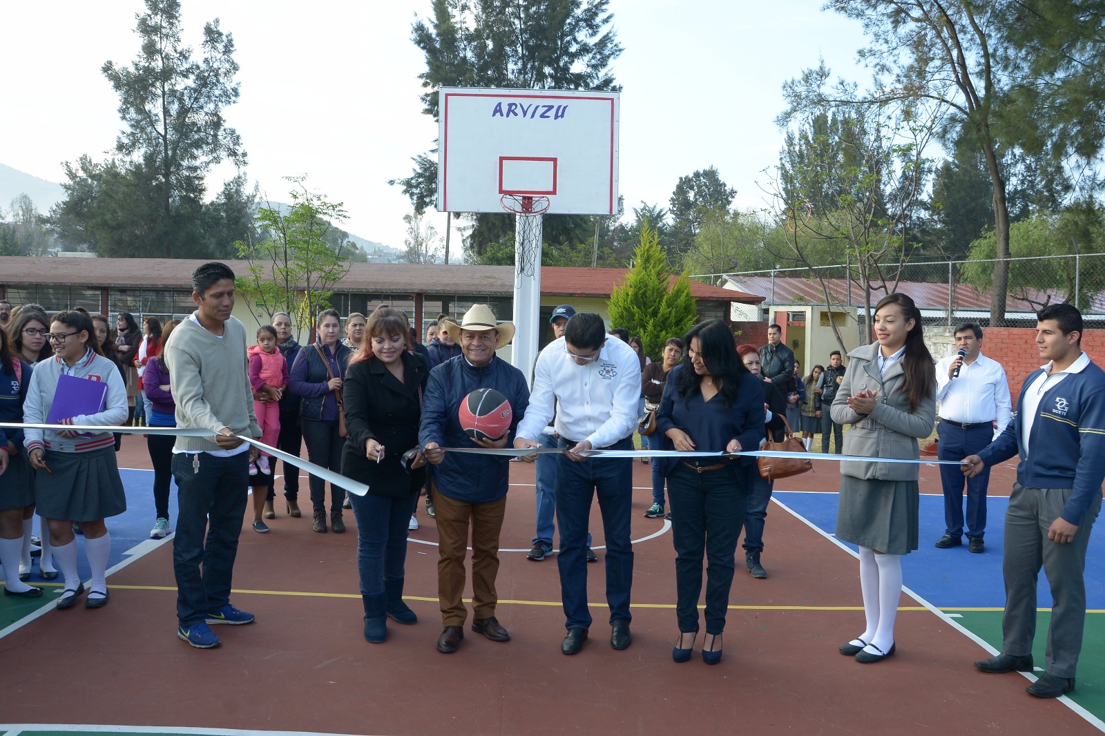 Apoyo decidido a la educación en Morelia: Salvador Arvizu