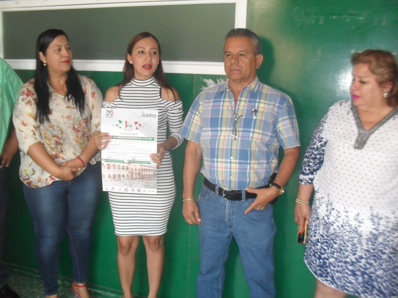 Presentan convocatoria del ICADEP en Apatzingán, Buenavista y Parácuaro.