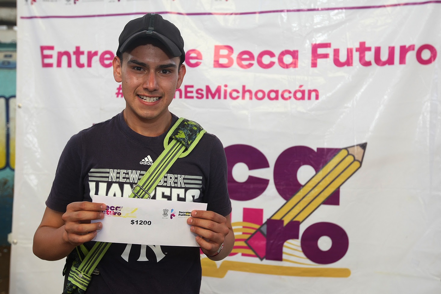 Beneficiarios de Beca Futuro 2016-2017 ya pueden cobrar su primer apoyo