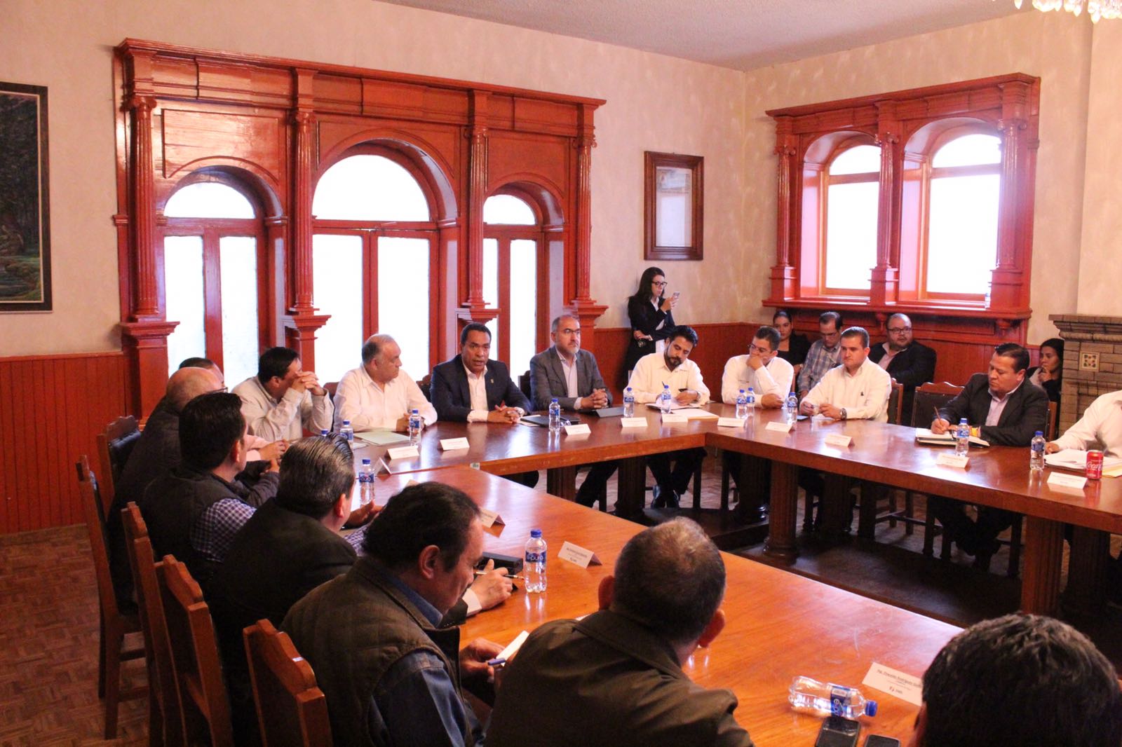 Refuerzan Gobierno Estatal y Federal atención a comunidades de Michoacán