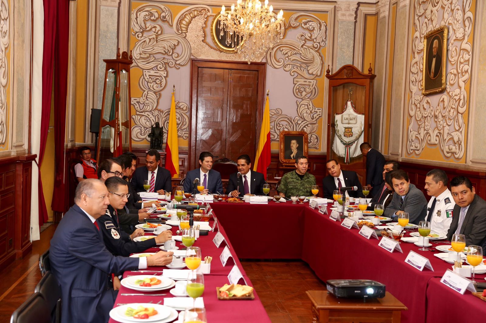 Combatir adicciones, parte de la estrategia de seguridad en Morelia: Silvano Aureoles