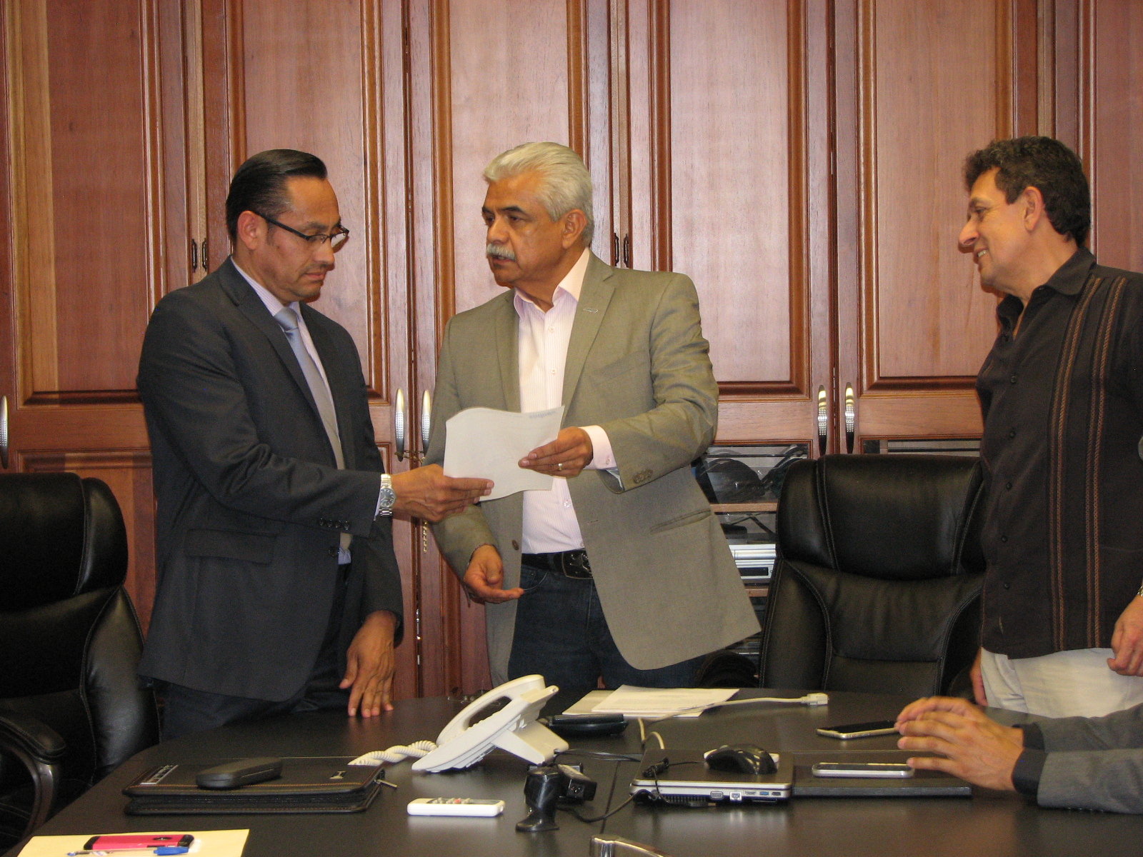 Nombra OOAPAS a nuevo Subdirector Administrativo