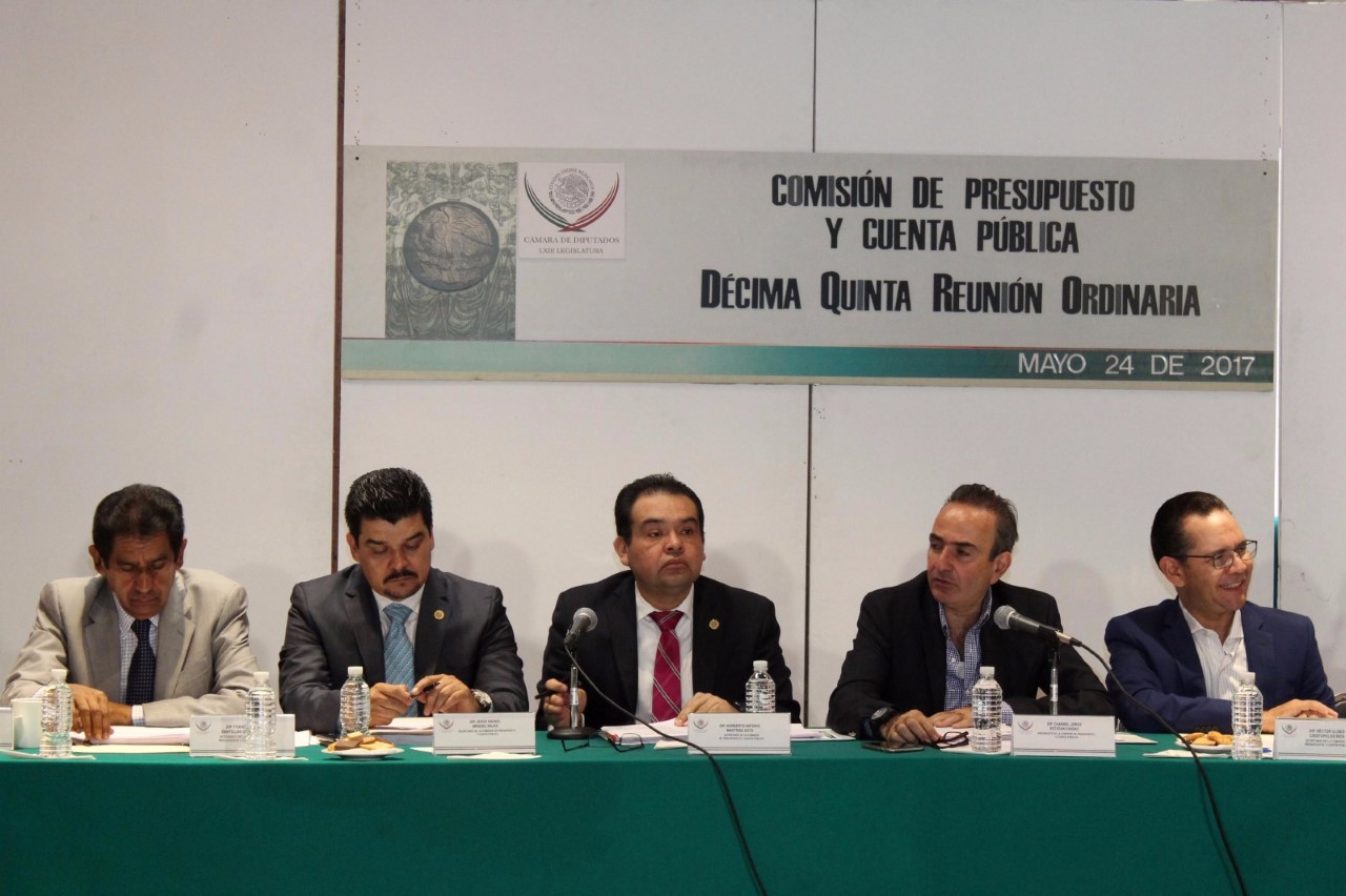 Norberto Martínez defiende presupuesto para migrantes en la cámara de diputados