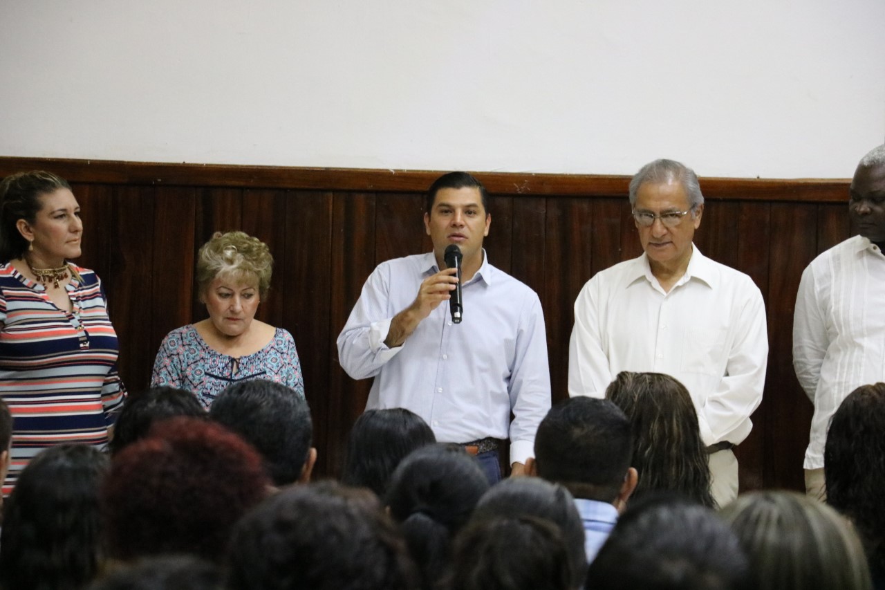 Imparten conferencia de nuevo Proceso de Justicia Penal