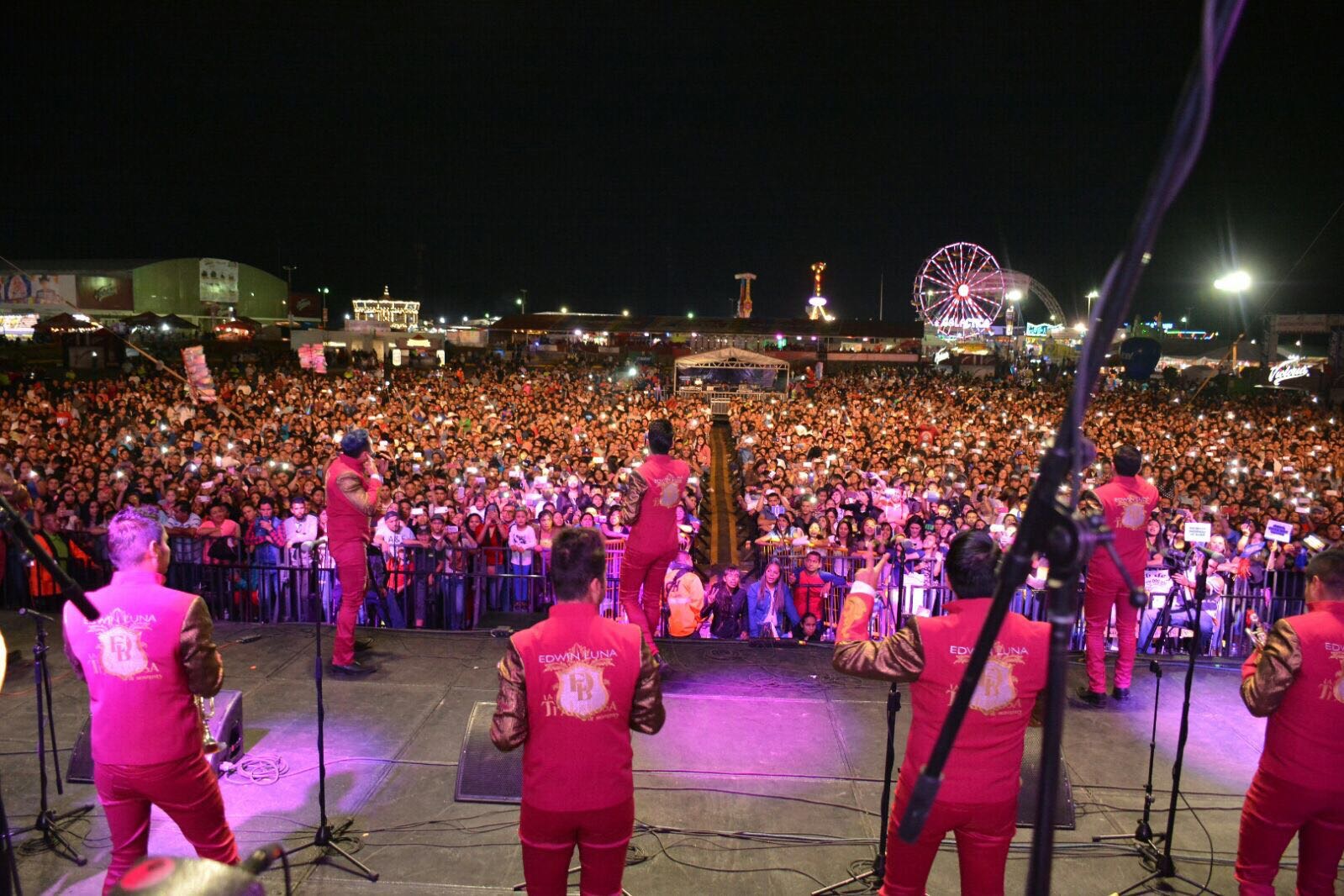 Rotundo éxito Edwin Luna y La Trakalosa en la Expo Fiesta Michoacán