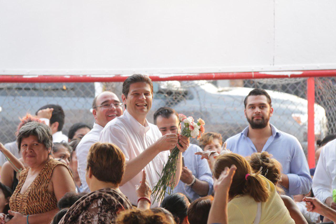 Alfonso Martínez exhorta a madres de familia a participar en la creación de una mejor Morelia