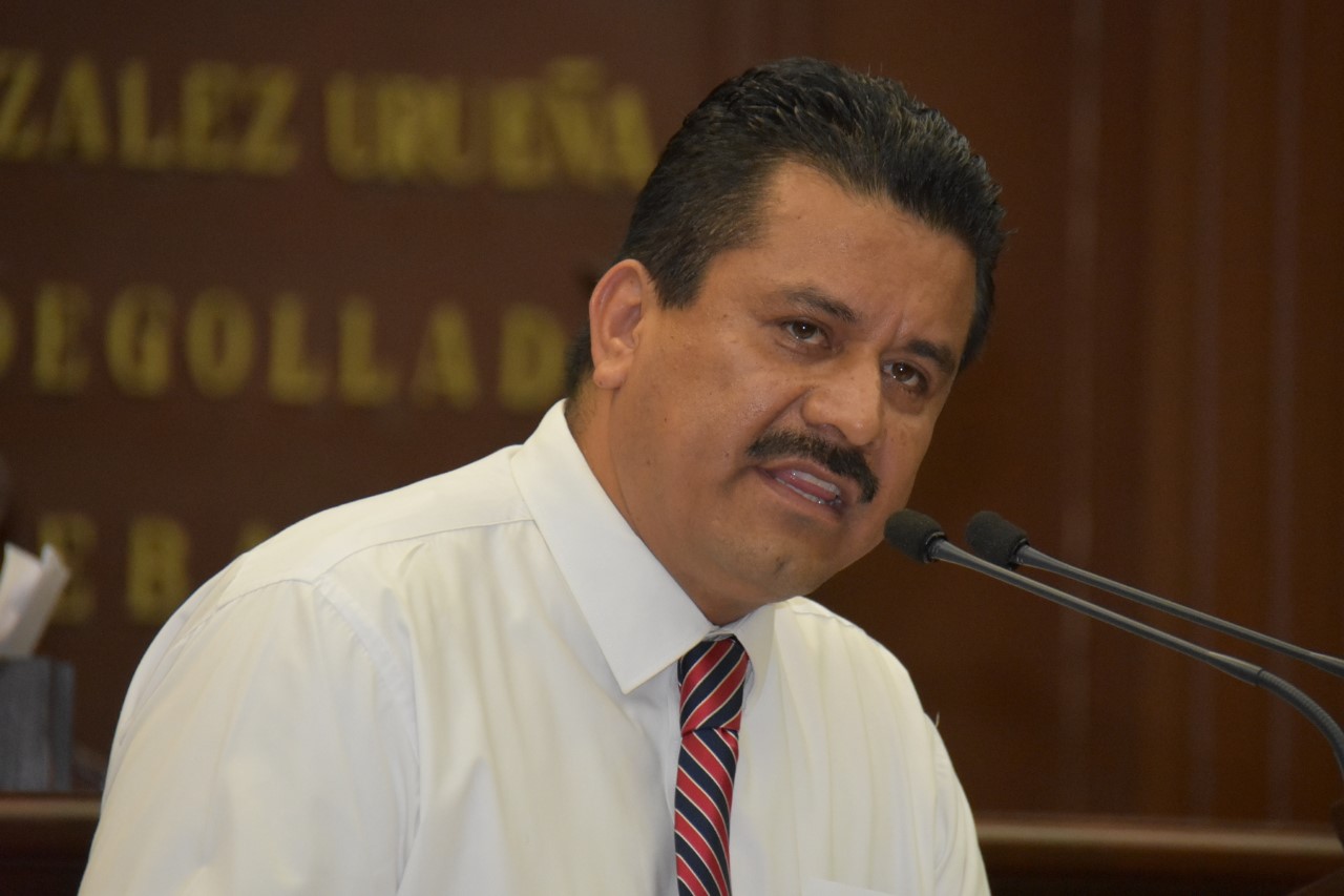 Falta coordinación gubernamental contra incendios forestales: Roberto Carlos López