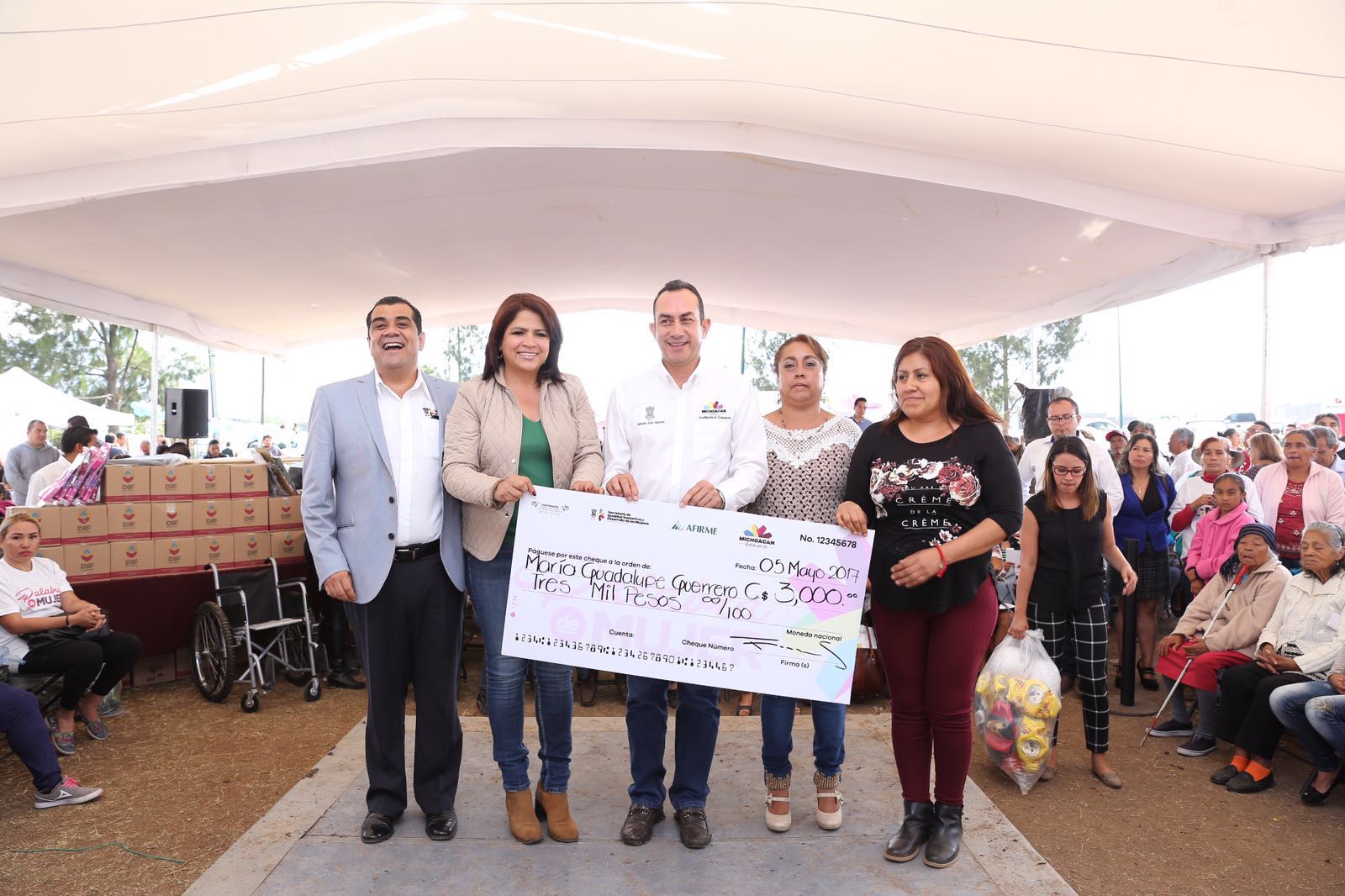 Lleva Gobierno del Estado programas y servicios a La Mintzita