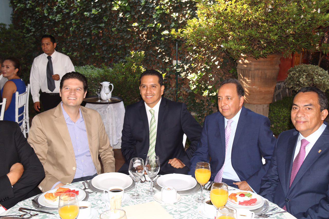 Reconoce Alfonso Martínez importancia social de los medios de comunicación