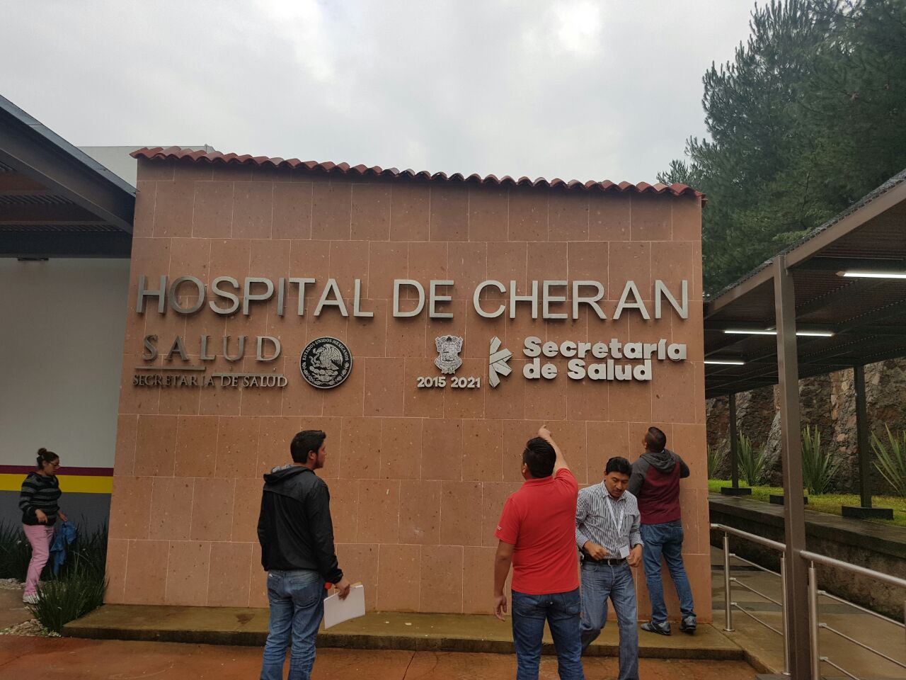 Avanzan compromisos con Cherán; entrega Gobierno Estatal nuevo Hospital Integral