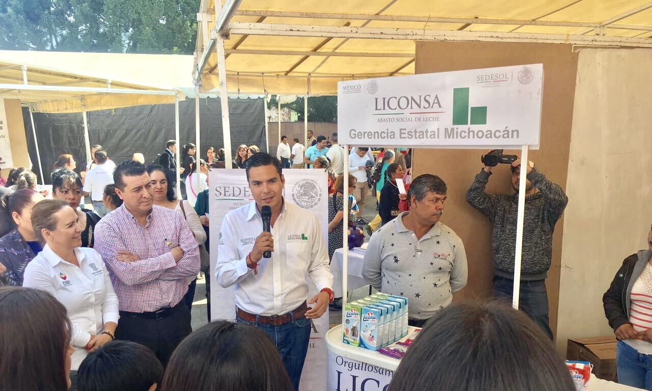Acude LICONSA a jornadas de inclusión de personas con discapacidad en Zitácuaro
