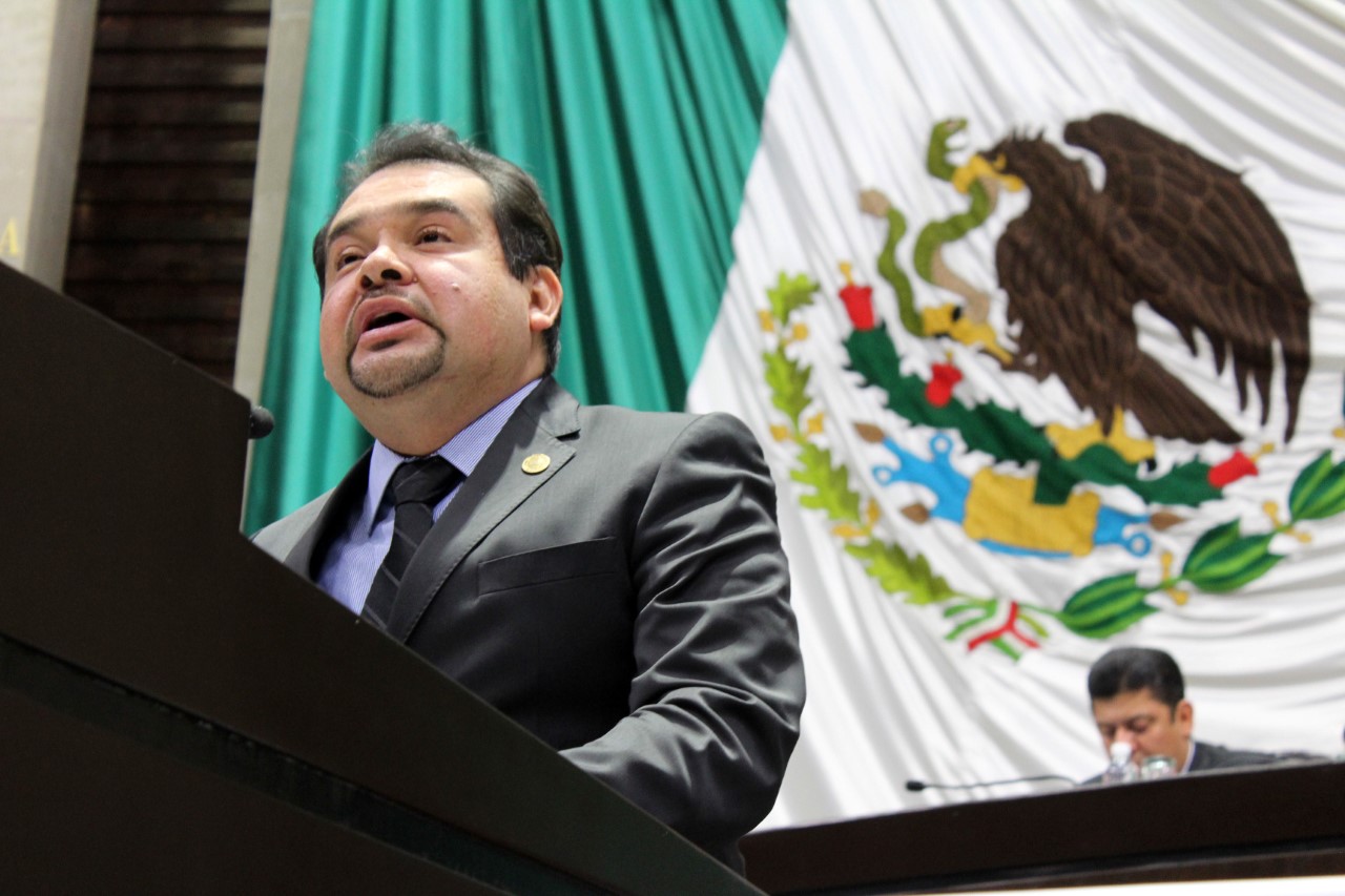 Norberto Martínez gana pelea en el congreso contra el racismo y la discriminación.