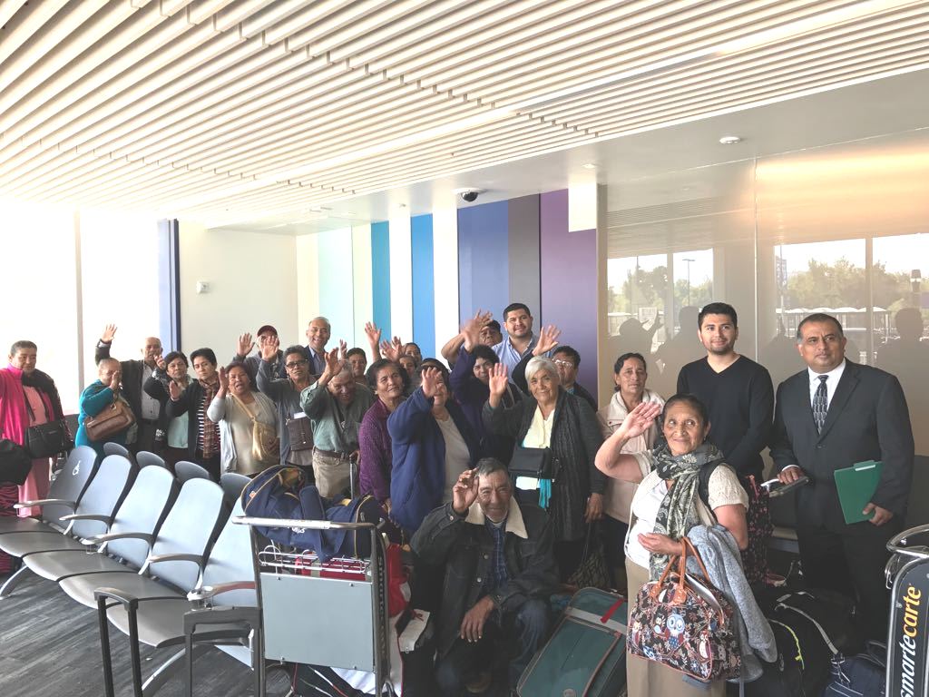 Con Palomas Mensajeras, adultos mayores de Penjamillo se reencuentran con su familia en EU