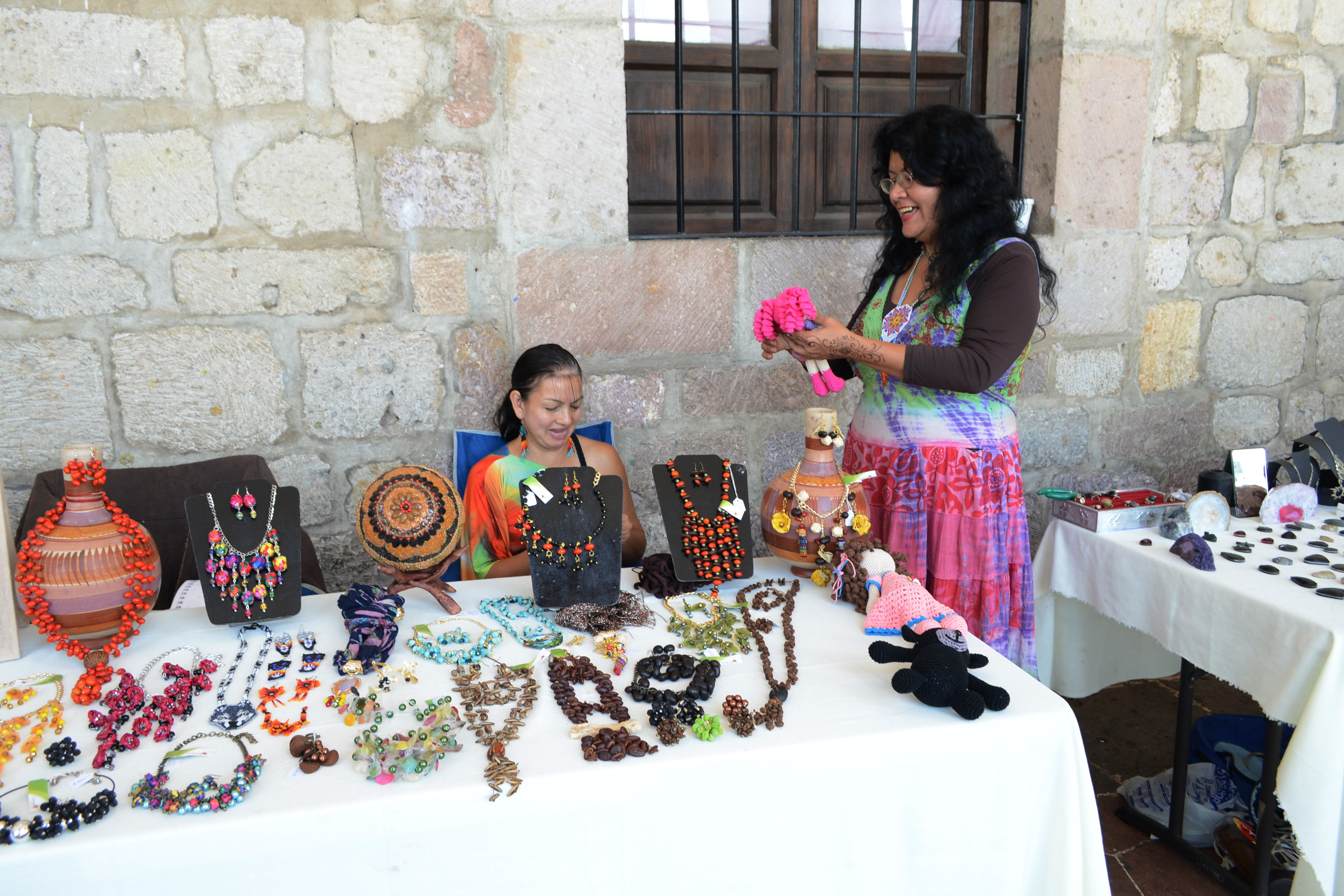 Artesanos y Gobierno Municipal invitan a disfrutar de la Expo Artesanal Urbana