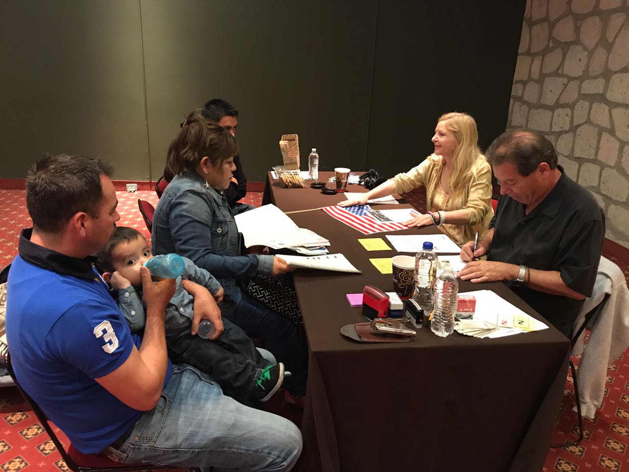 Apoya Semigrante a menores con doble nacionalidad