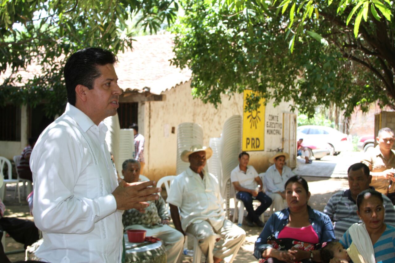 Las bases, la fuerza del PRD: García Conejo