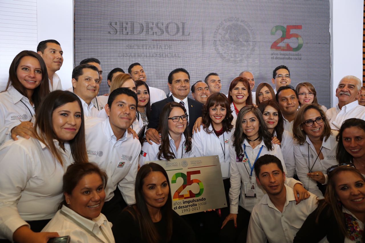 Trabajo conjunto para abatir brecha de desigualdad: Silvano Aureoles