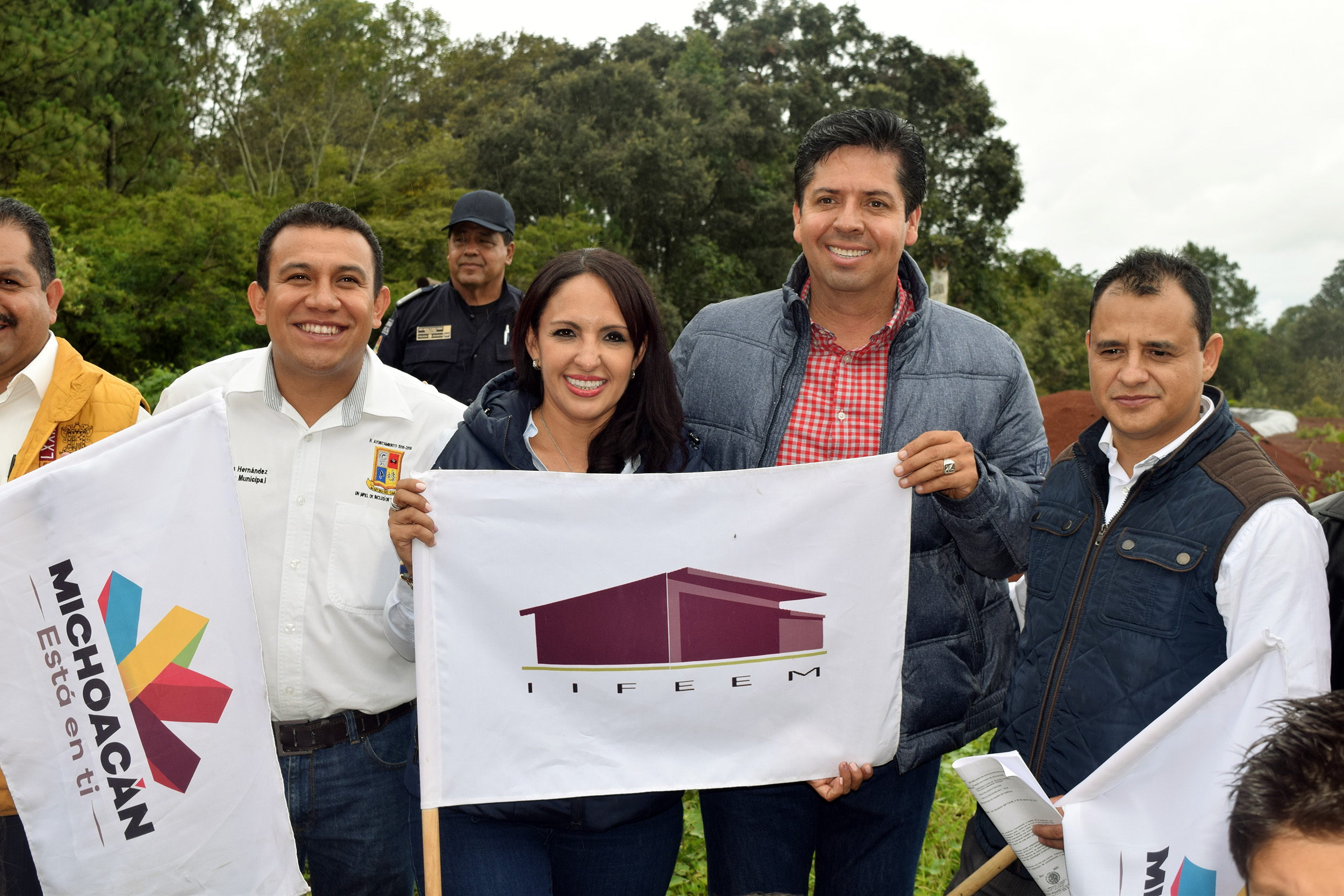 Inicia IIFEEM construcción de aulas en Acuitzio