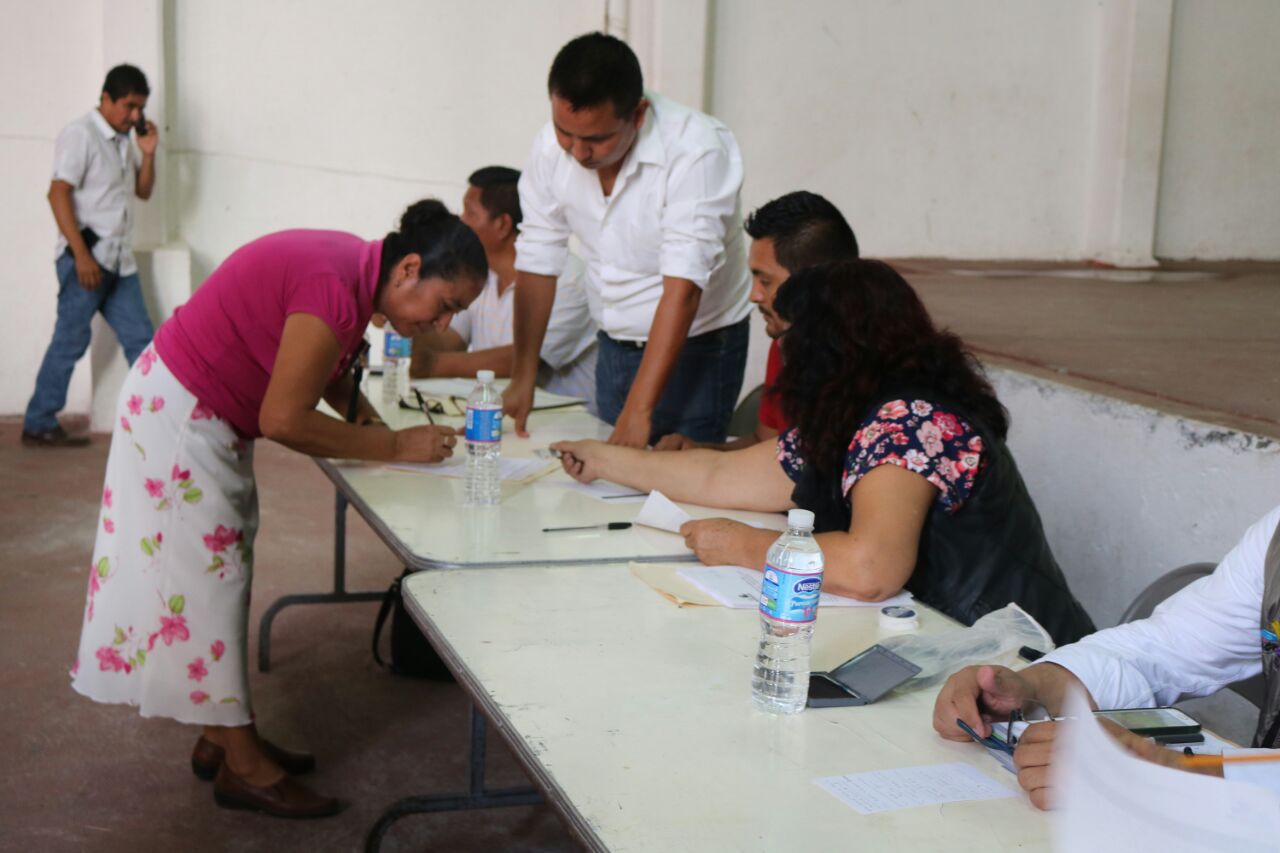 En Múgica liberan apoyo para productores del campo