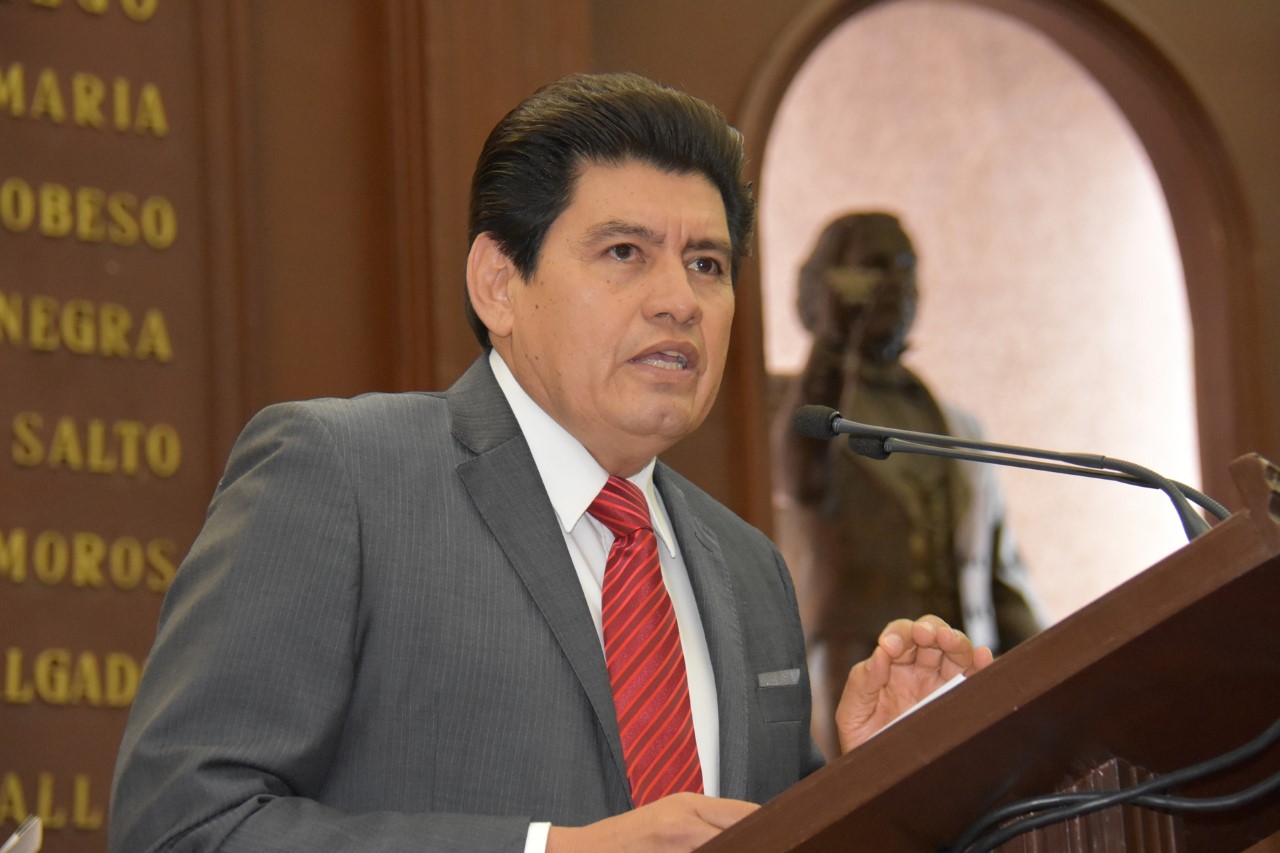 Iniciativa de Raymundo Arreola para dar certeza en materia administrativa