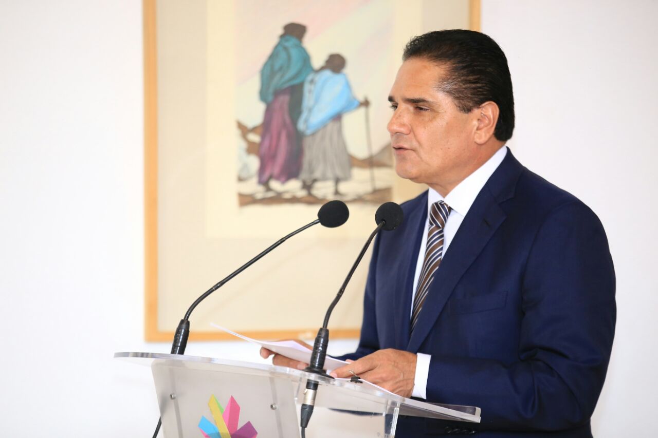 Firma Silvano Aureoles Programa para Prevenir Delitos Electorales