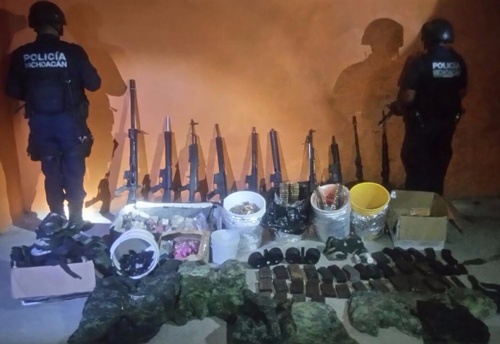 Asegura SSP granadas, armas largas, cargadores y cartuchos en Tanhuato