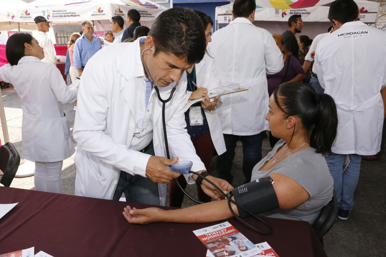 Más de 32 mil personas atendidas en las Caravanas #CercaDeTi