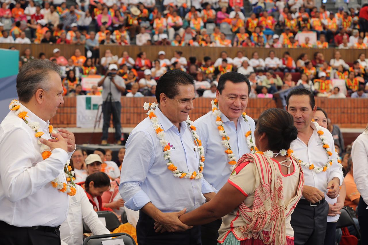 Atacar de raíz la violencia contra la mujer, nuestra decisión: Silvano Aureoles.