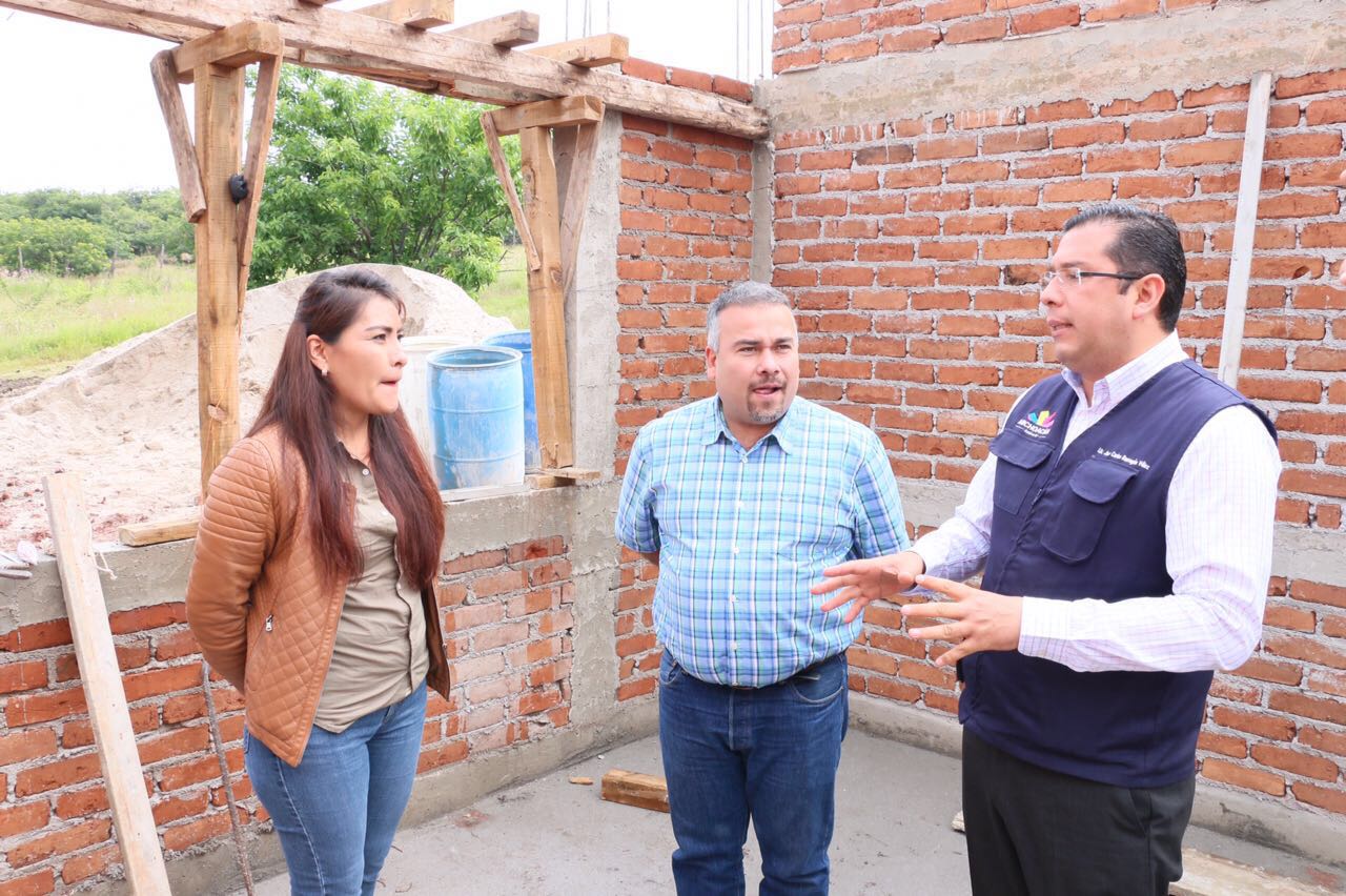Supervisan construcción del Telebachillerato en comunidad de Tuxpan