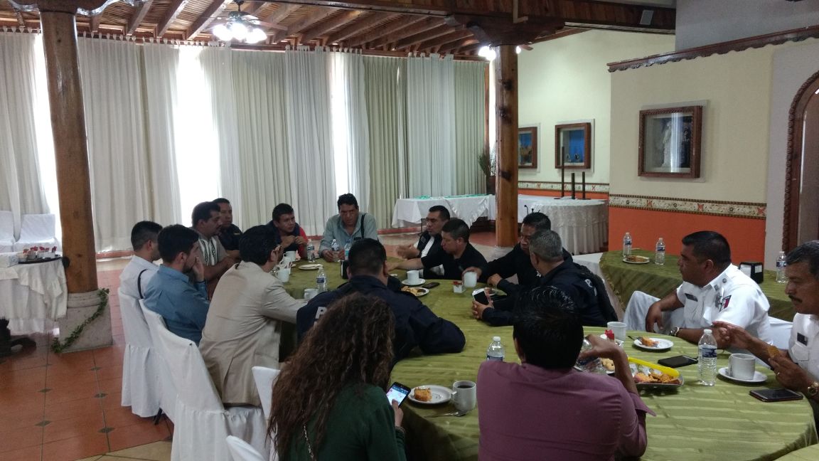 Sostiene SSP diálogo con periodistas en Uruapan