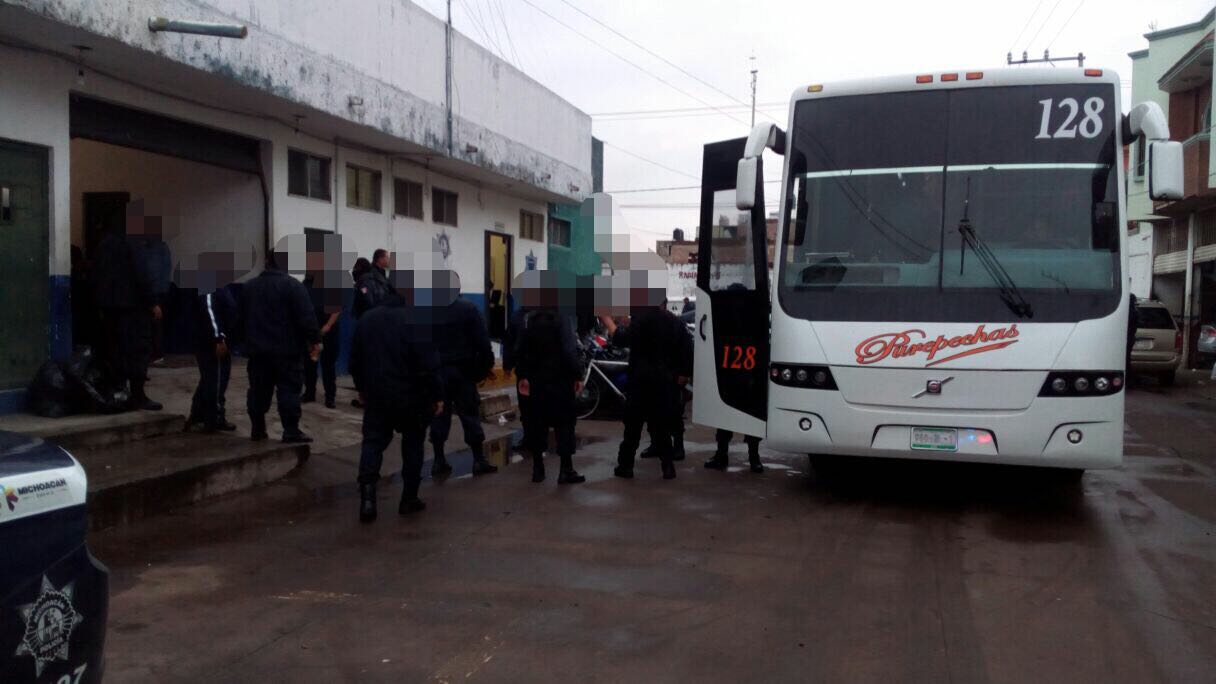 Realiza Segob traslado de reos de centros penitenciarios extintos