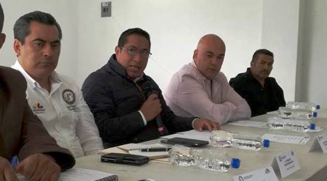 Gerardo Torres y Marco Aurelio Nava realizan gira de gestión con el gabinete estatal.