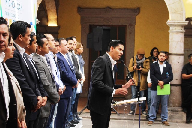 Con el Frente Legislativo se pretende escribir una nueva historia; Javier Paredes Andrade