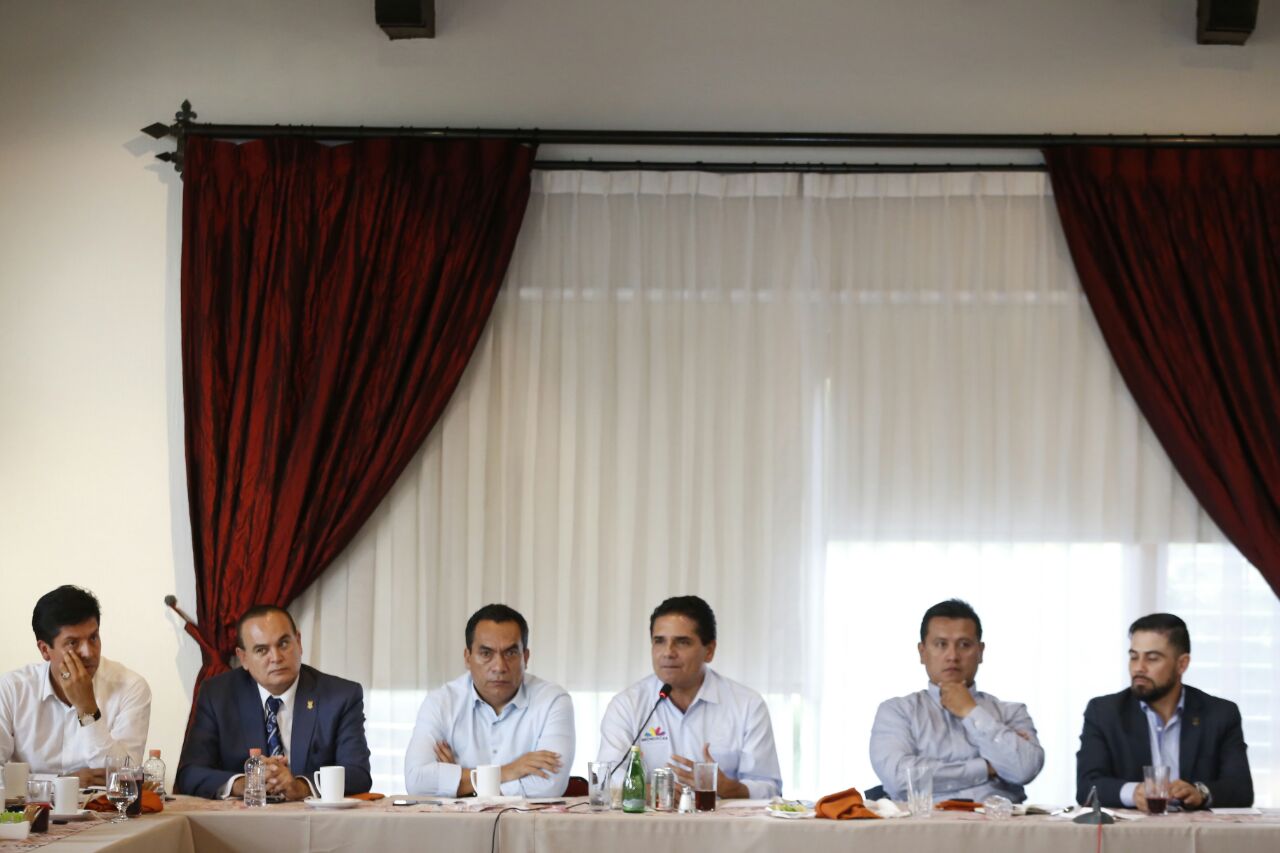 Construyen Gobernador y alcaldes del PRD blindaje en municipios