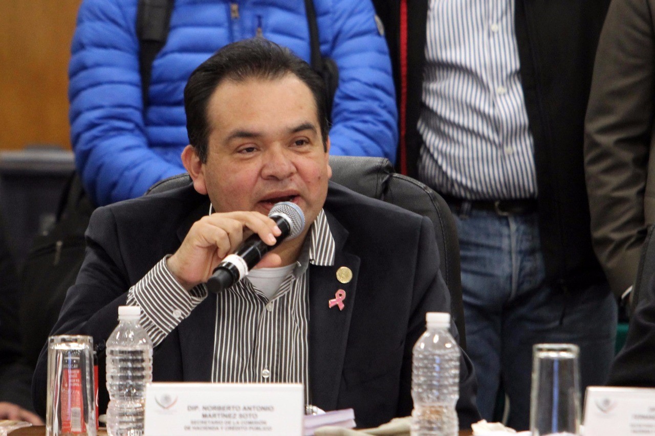 Gobierno federal endeuda al país y empobrece a los mexicanos: diputado Norberto Martínez