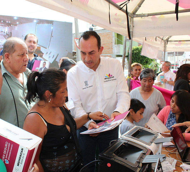 Personas de la tercera edad, prioridad del Gobierno: Antonio Soto