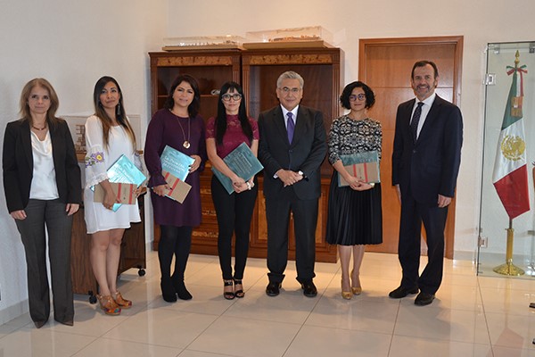 Se reúnen integrantes del Poder Judicial de Michoacán y del Gobierno del Estado