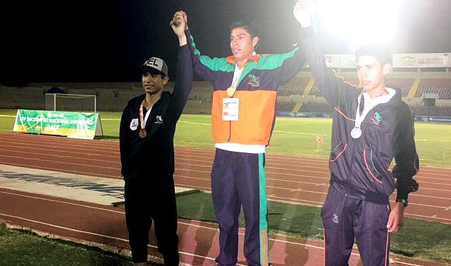 Alumno del CECyTEM obtiene medalla de oro en el Encuentro Nacional de CECyTE’s