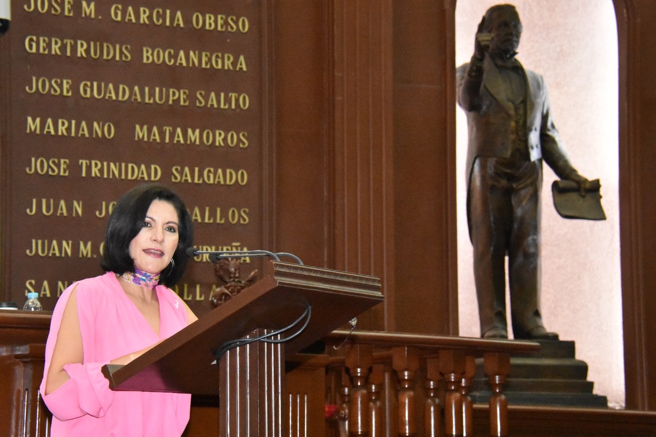 Propone Socorro Quintana incorporar el turismo religioso a la ley estatal