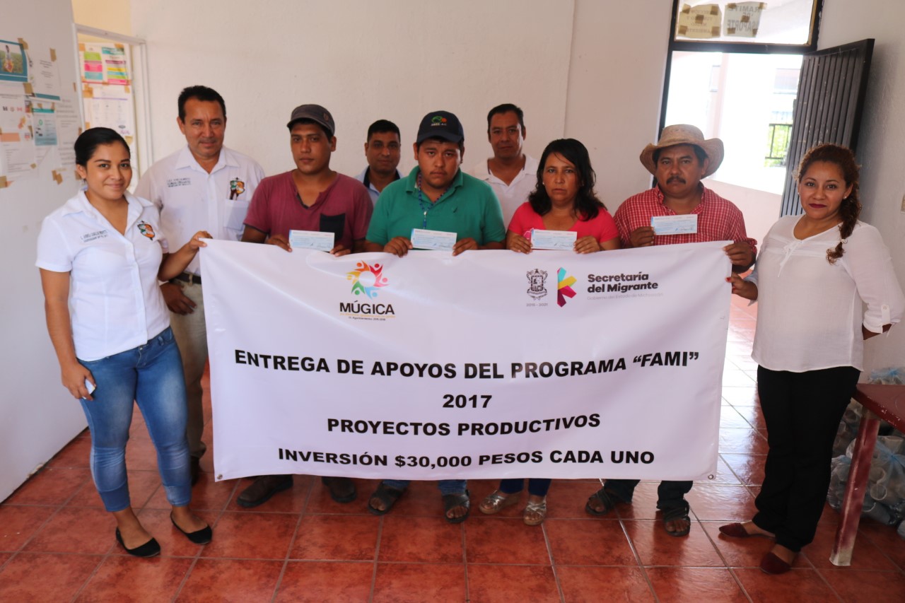 Gobierno de Múgica entrega apoyo de Programa Migrantes