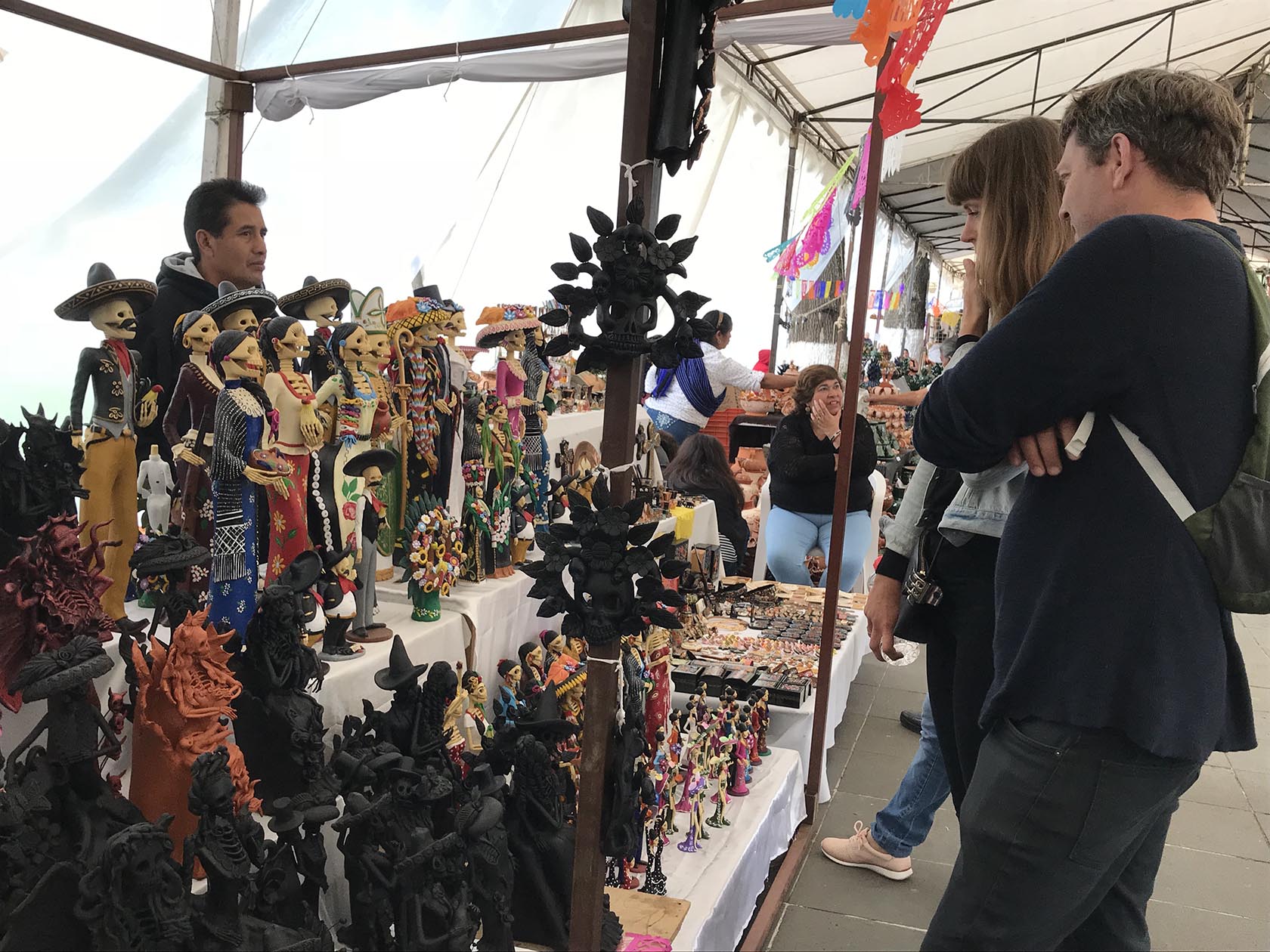 Por más de 5.2 mdp, las ventas en Concurso y Tianguis Artesanal de Noche de Muertos