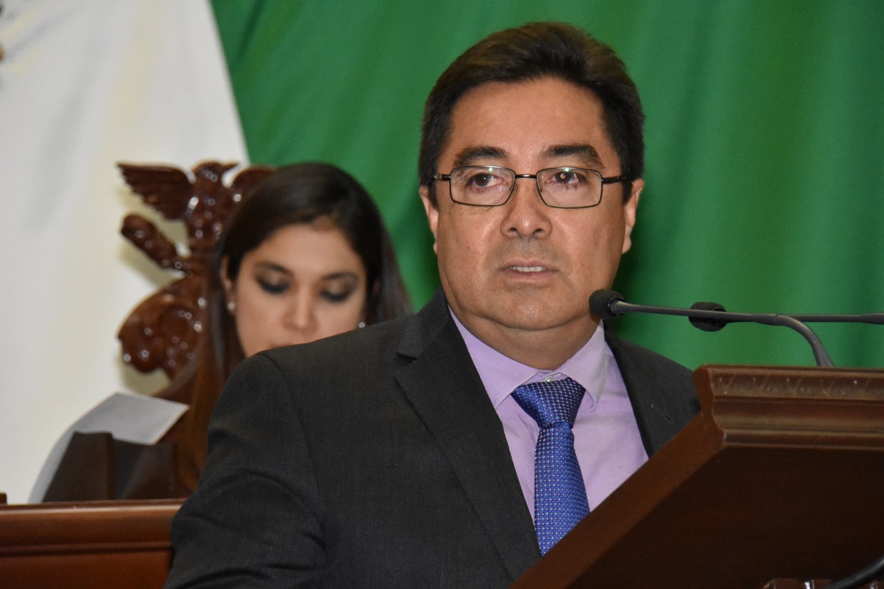 Recibir demandas notoriamente improcedentes causa agravio social y desgaste económico