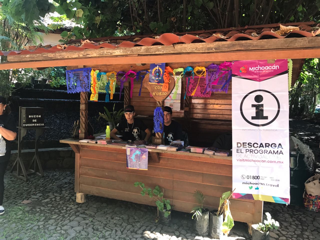 Michoacán recibe a turistas que vivirán la Noche de Muertos