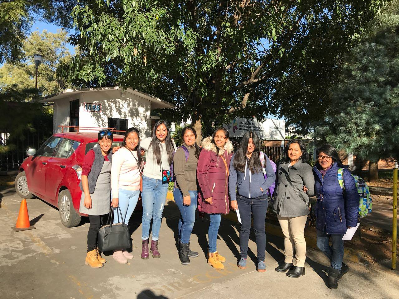 Jóvenes michoacanas inician estancia académica en la Universidad de Toronto