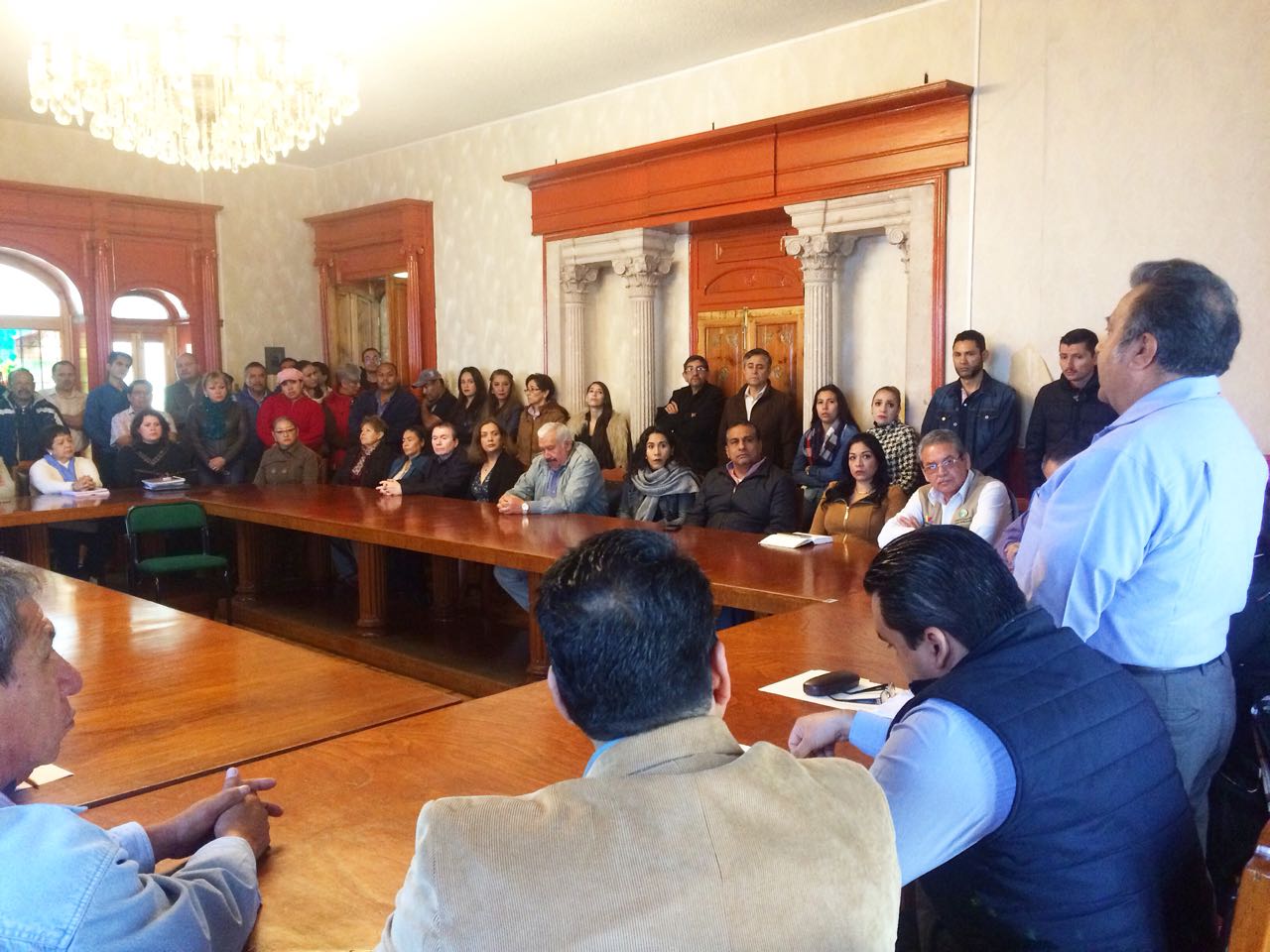 Realiza Cofom relevos institucionales