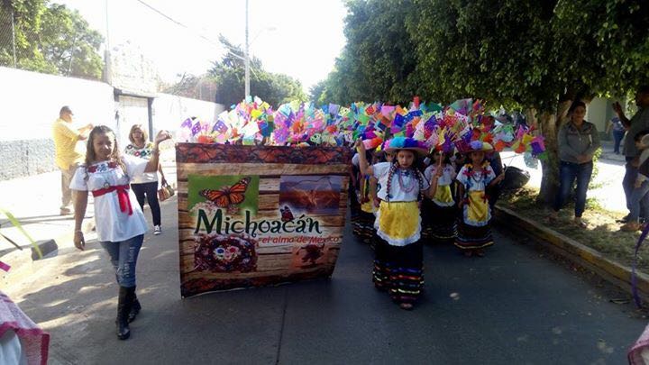 Michoacanos se apropian de espacios públicos en condiciones de paz y armonía