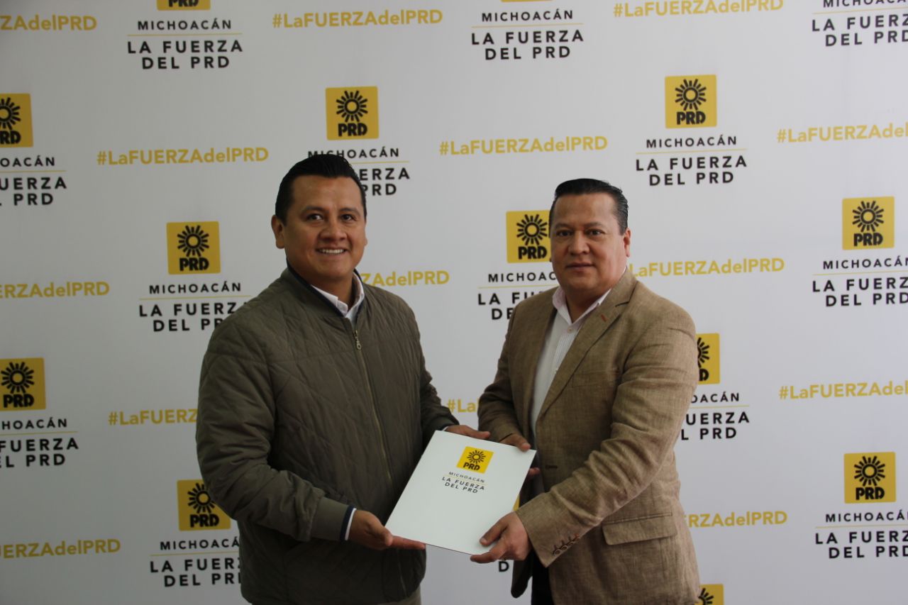 Toma posesión Martín García Avilés como presidente del CEE del PRD