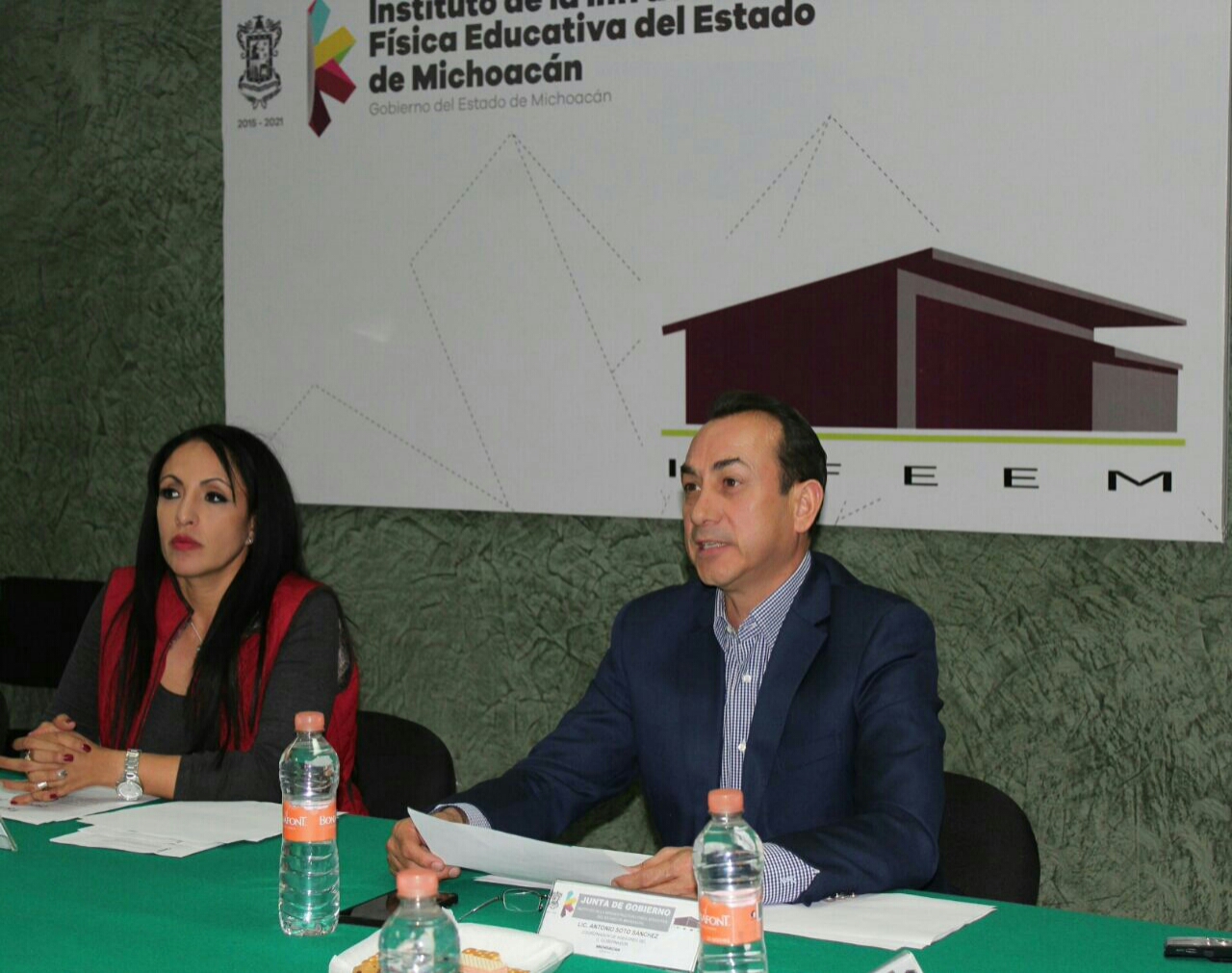 Acciones contundentes para mejorar la infraestructura educativa en Michoacán